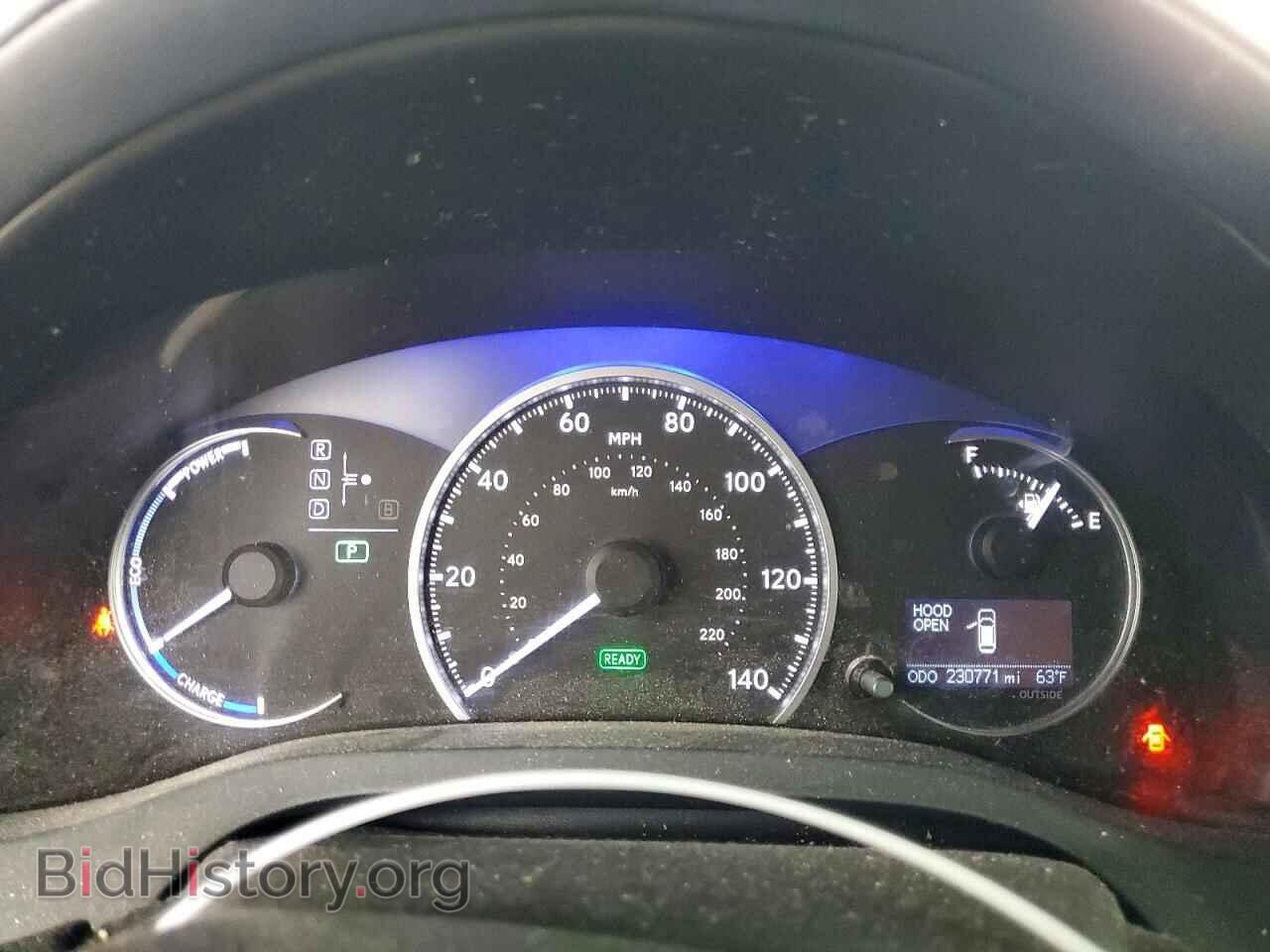 2011 LEXUS CT 200 - VIN: JTHKD5BH1B2045628 - Photo 9