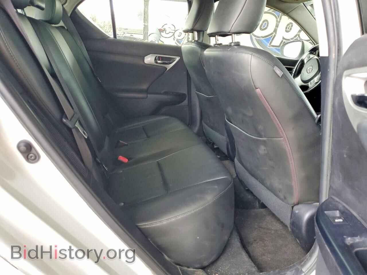 2011 LEXUS CT 200 - VIN: JTHKD5BH1B2045628 - Photo 10