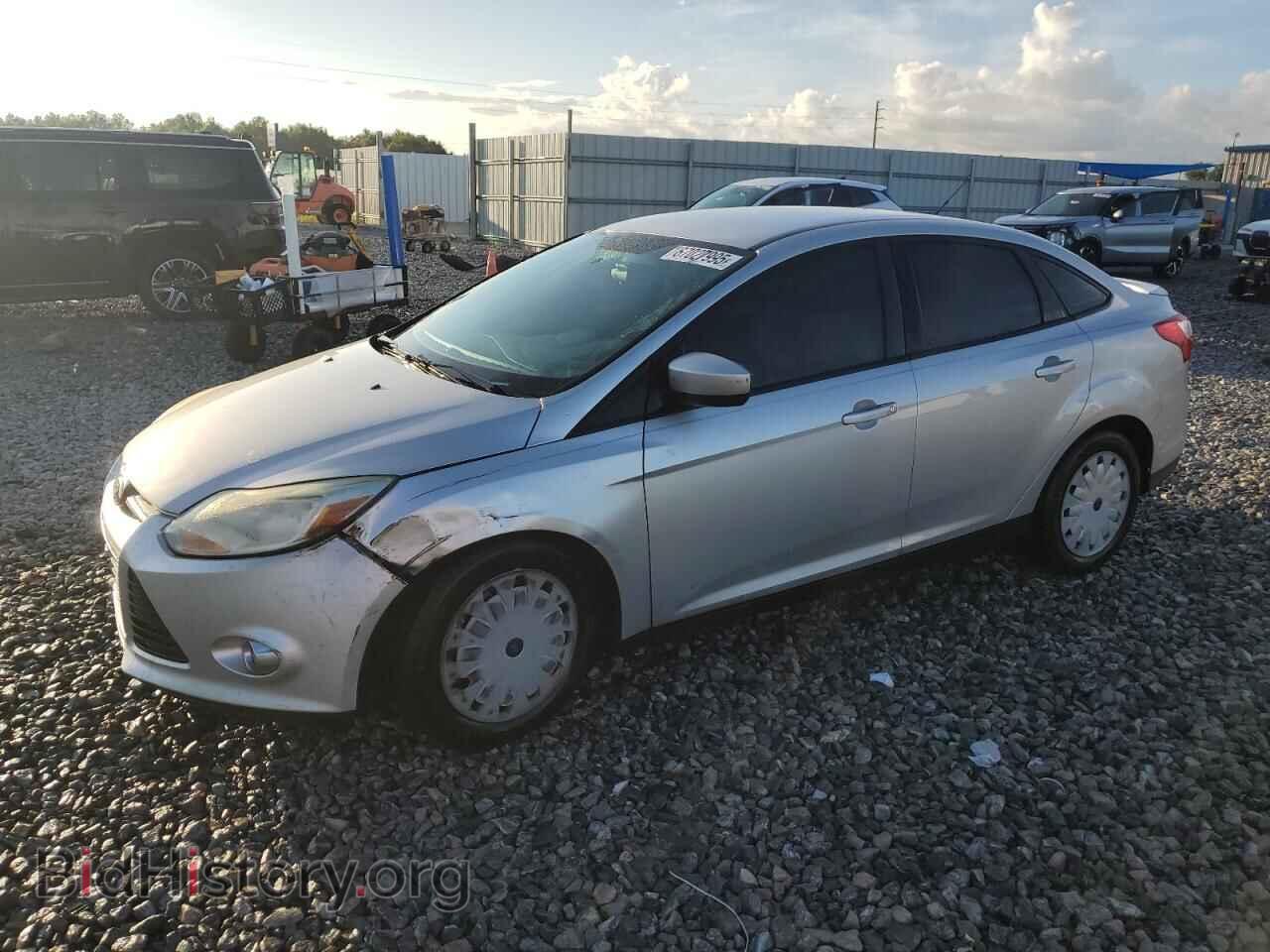 Фотография 1FAHP3F23CL298464 - FORD FOCUS 2012
