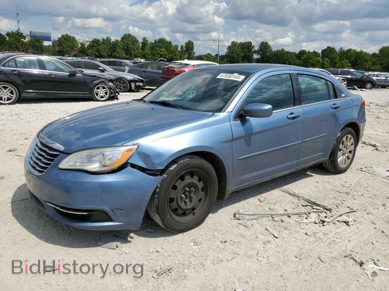 Фотография 1C3BC4FB8BN558429 - CHRYSLER 200 2011