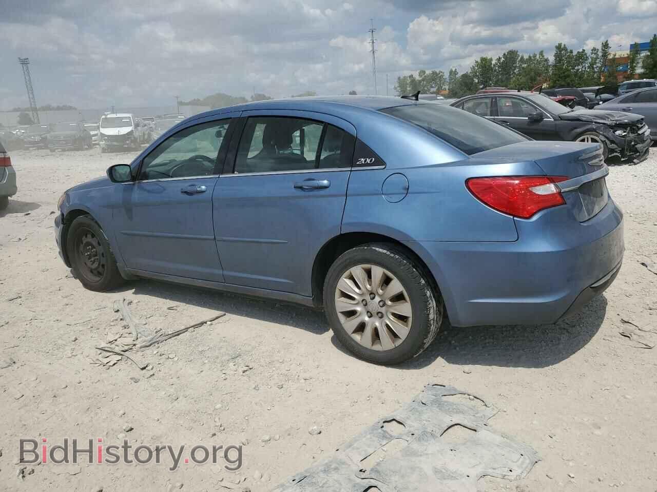 2011 CHRYSLER 200 - VIN: 1C3BC4FB8BN558429 - Фото 2