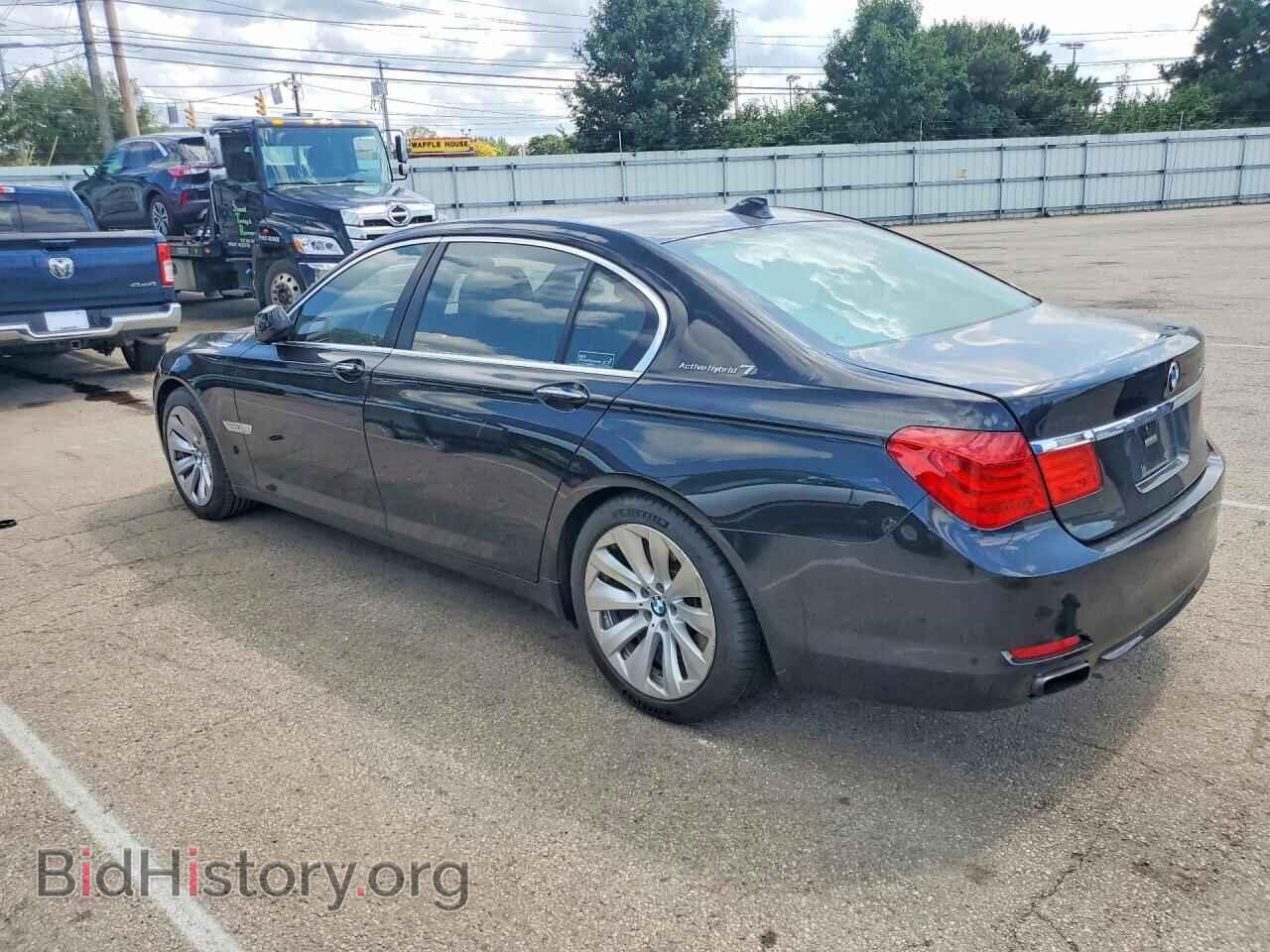 2011 BMW 7 SERIES - VIN: WBAKX8C54BC198266 - Фото 2