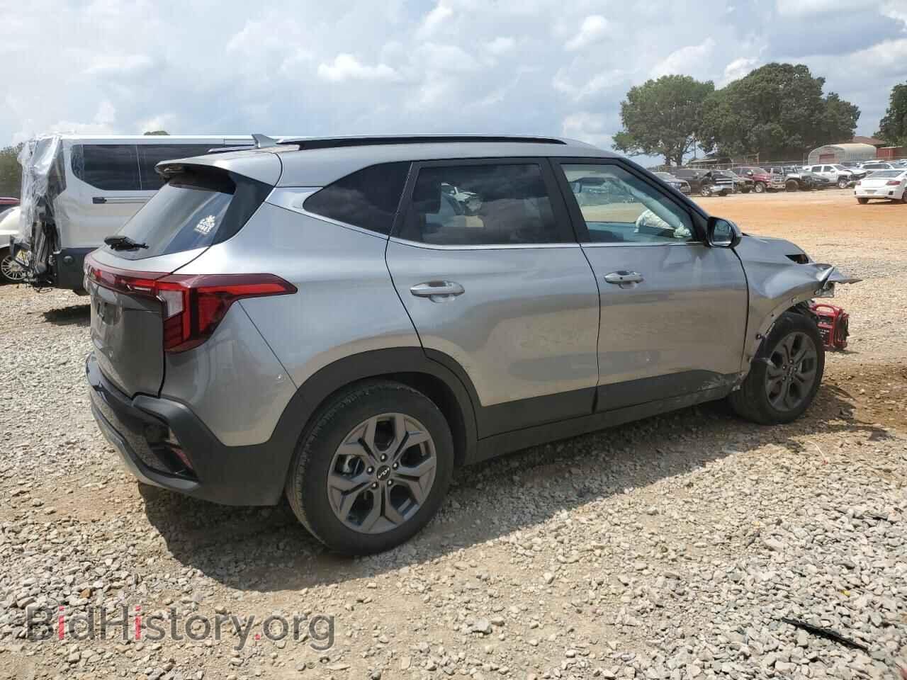 2024 KIA SELTOS - VIN: KNDEU2AA7R7502585 - Фото 3