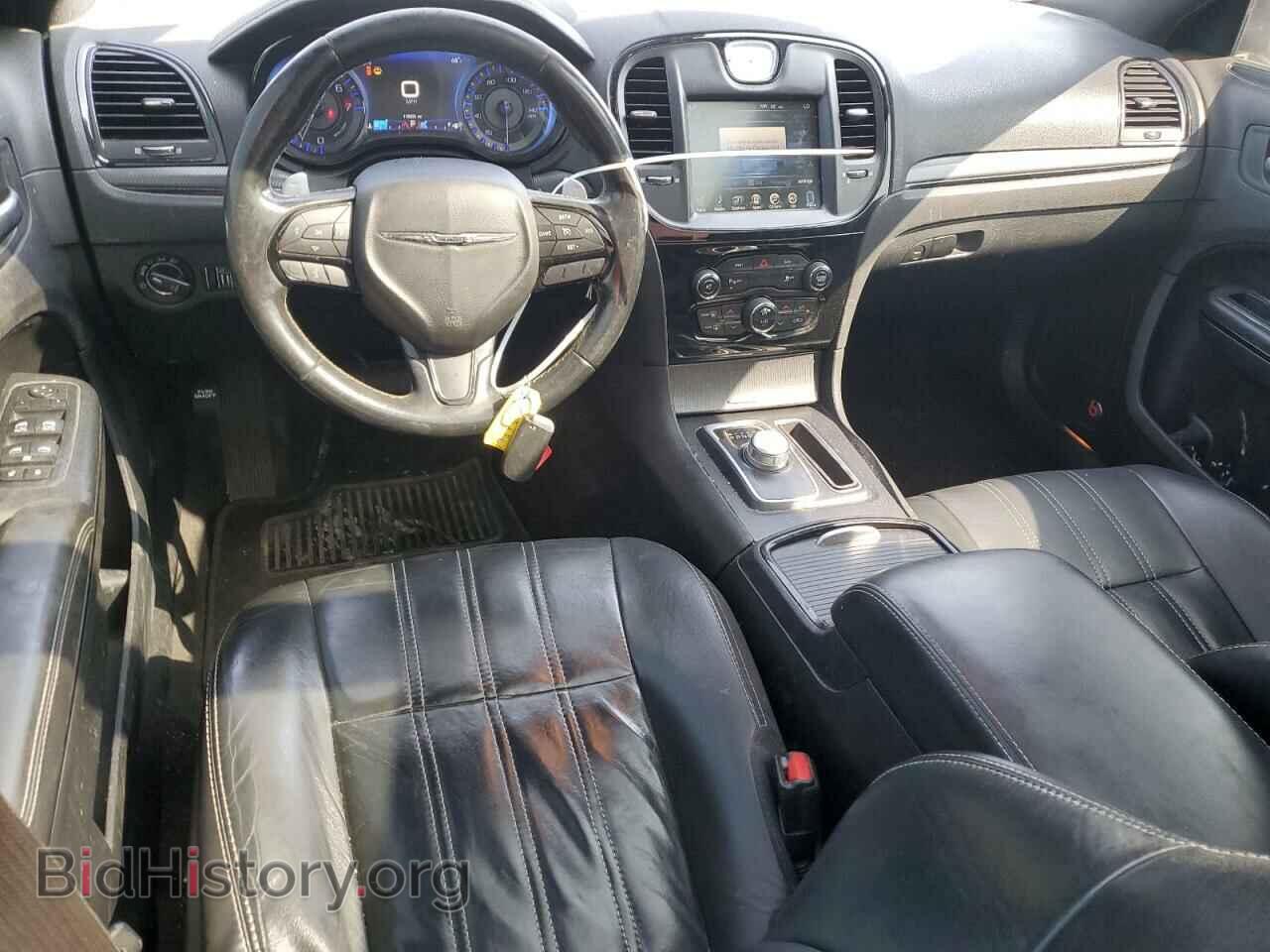 2016 CHRYSLER 300 - VIN: 2C3CCAGG0GH161990 - Фото 8