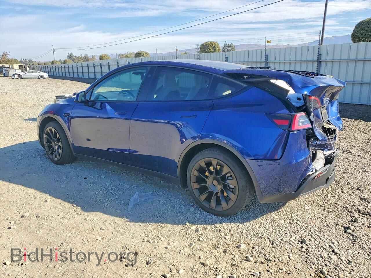 2024 TESLA MODEL Y - VIN: 7SAYGDEE5RF004377 - Photo 2