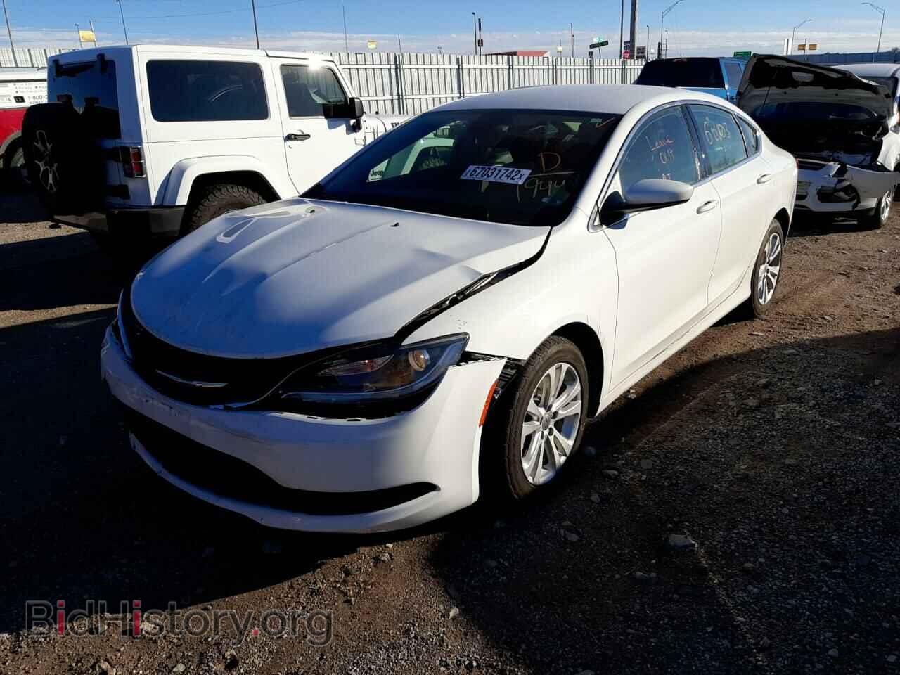 2016 CHRYSLER 200 - VIN: 1C3CCCFBXGN194424 - Фото 2