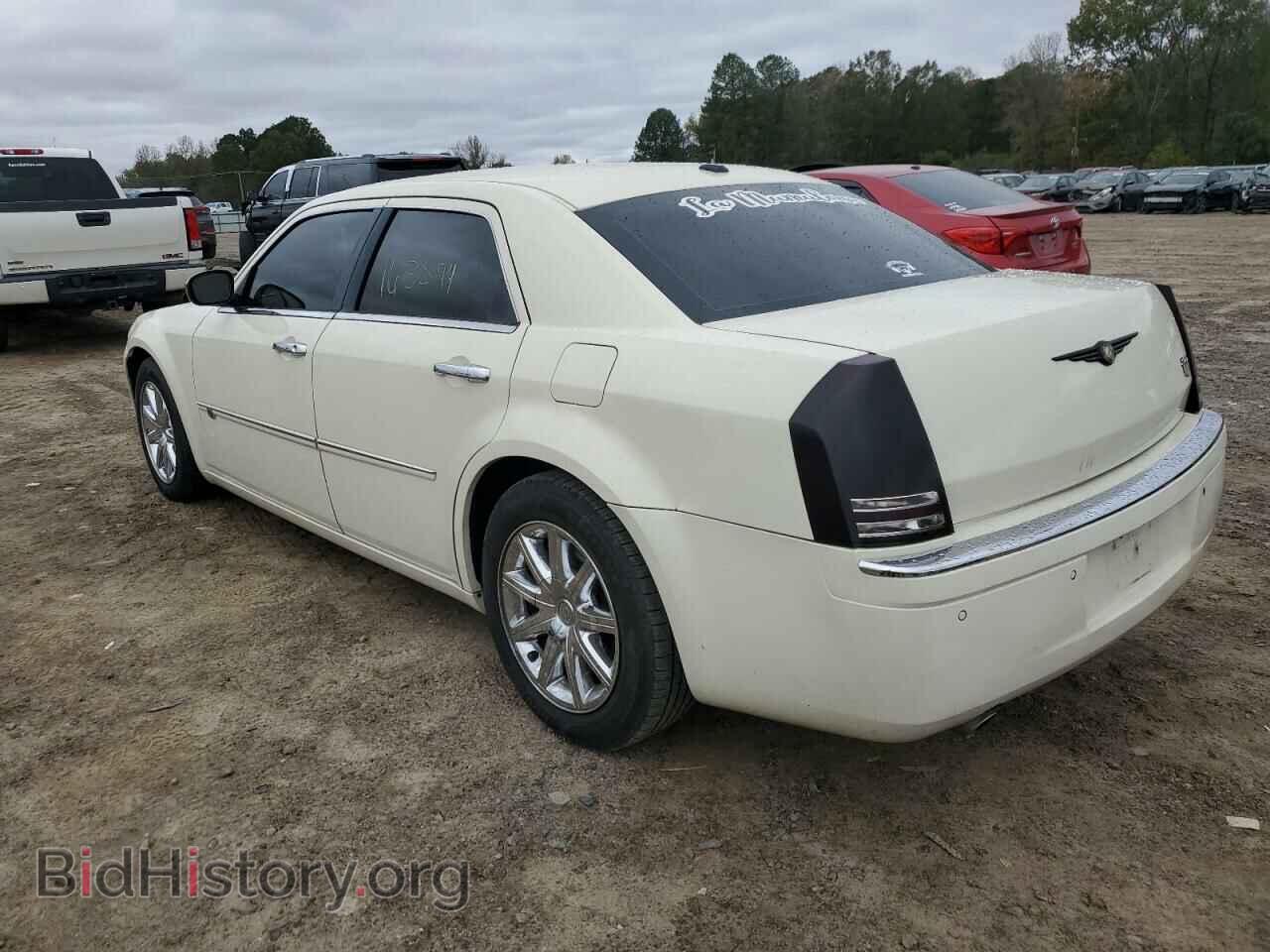 2010 CHRYSLER 300 - VIN: 2C3CA6CT8AH114607 - Фото 3