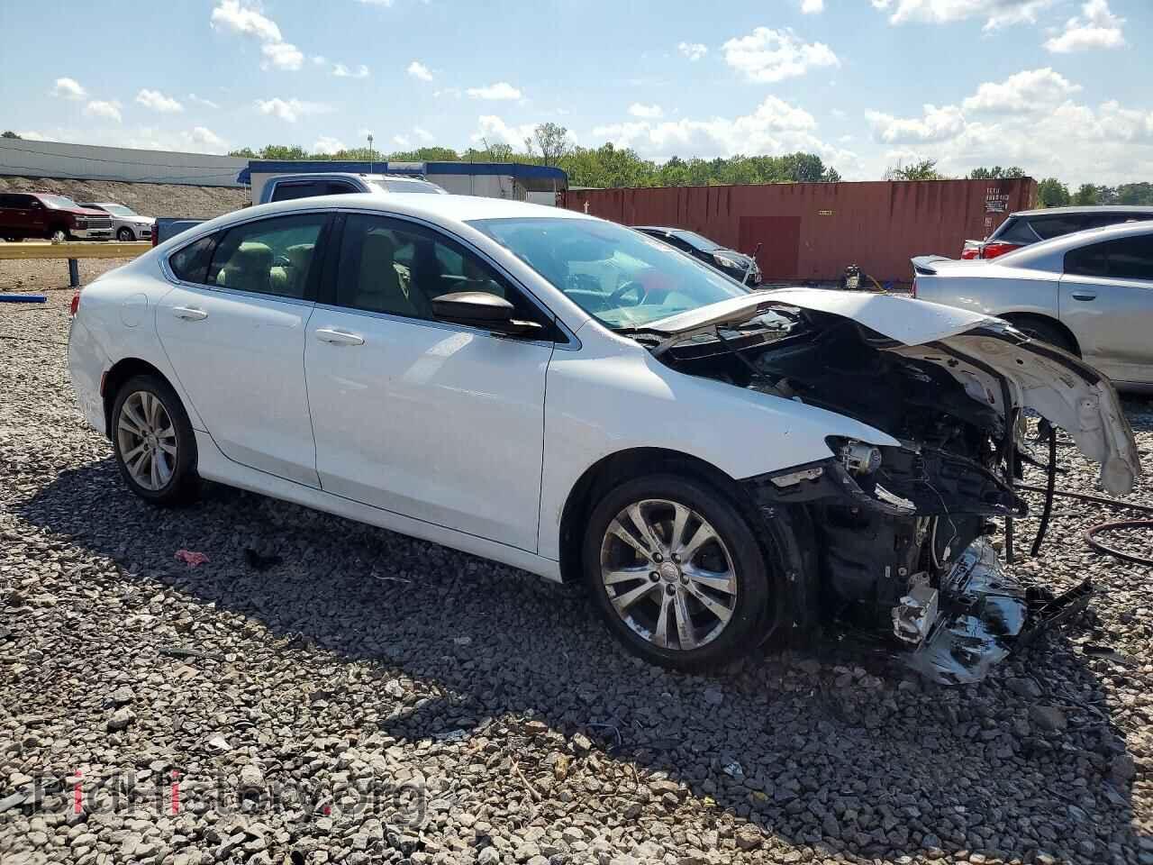 2015 CHRYSLER 200 - VIN: 1C3CCCAB8FN725805 - Photo 4