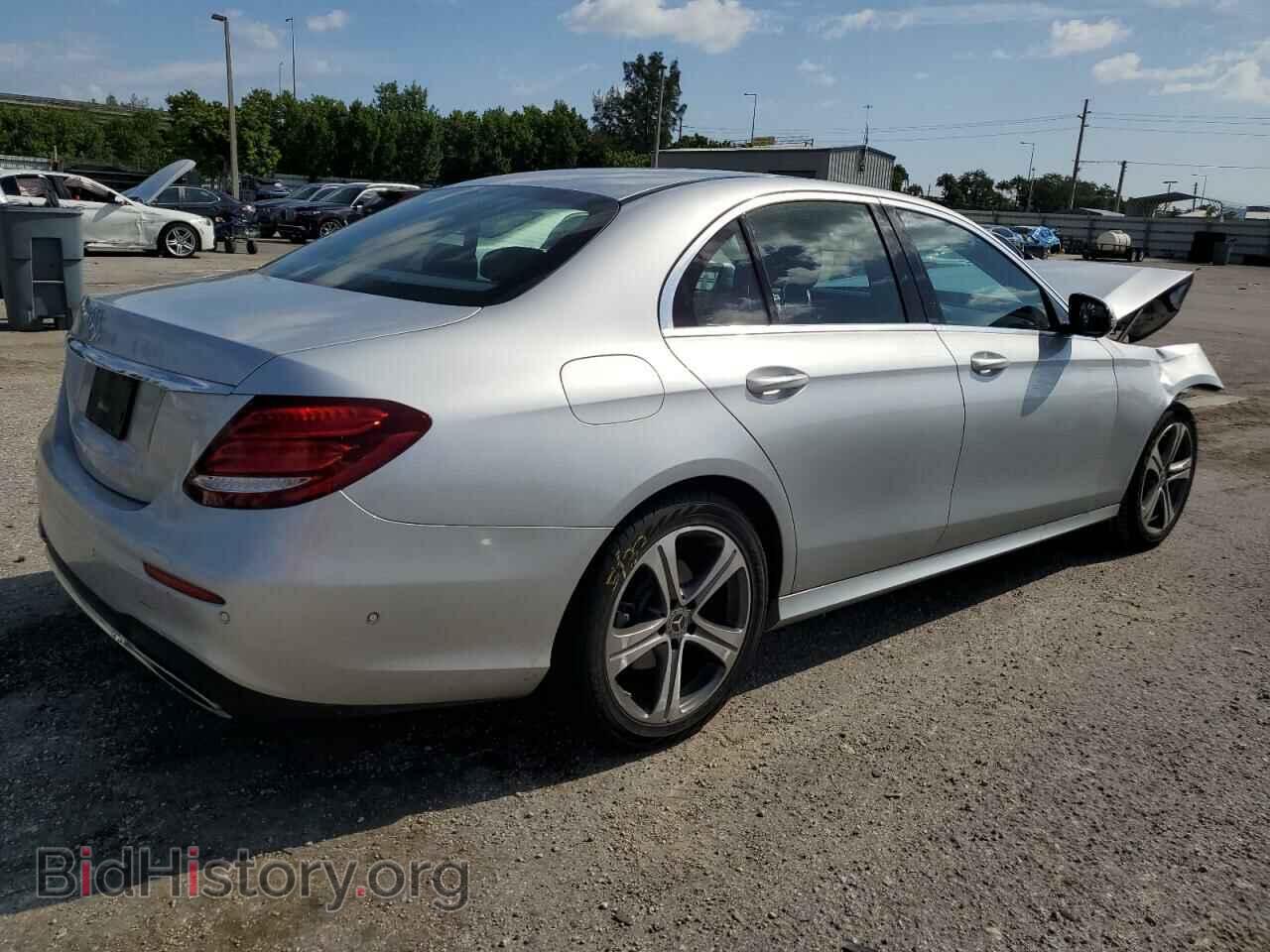 2018 MERCEDES-BENZ E-CLASS - VIN: WDDZF4JB3JA378389 - Фото 3