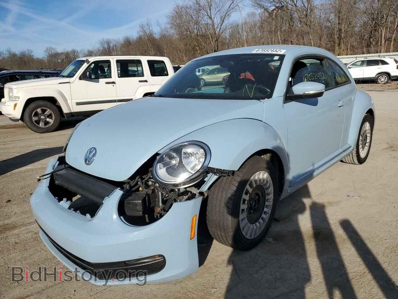 2013 VOLKSWAGEN BEETLE - VIN: 3VWJP7AT5DM678700 - Фото 2