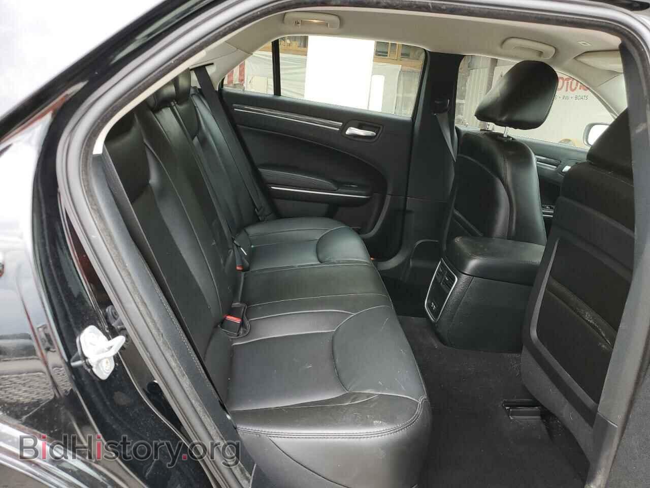 2019 CHRYSLER 300 - VIN: 2C3CCAAG8KH542505 - Фото 10