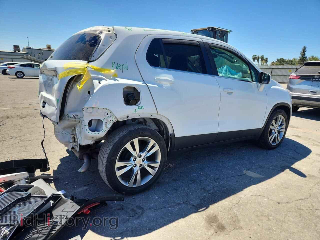 2020 CHEVROLET TRAX - VIN: KL7CJLSB3LB315584 - Фото 3