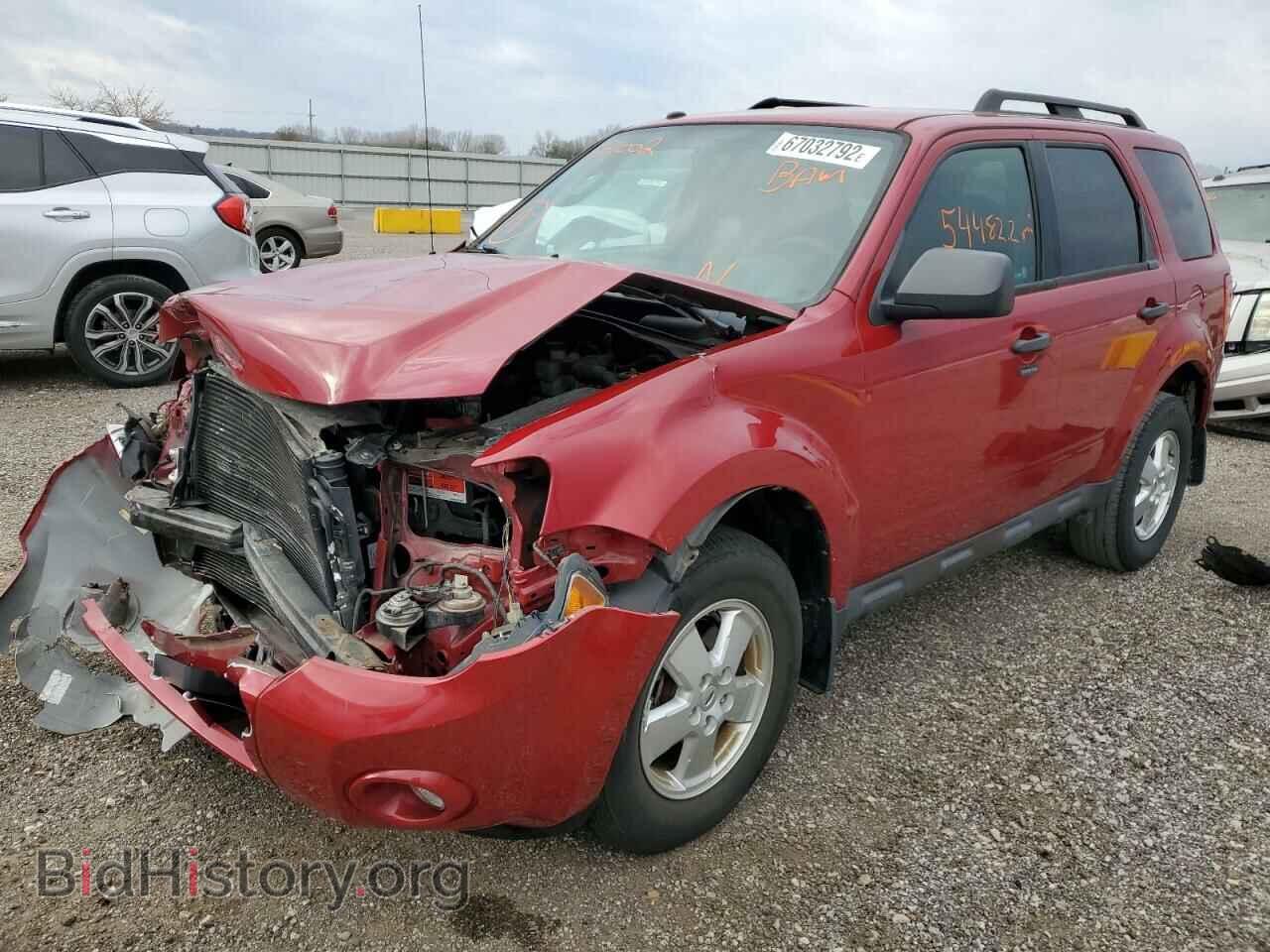 2011 FORD ESCAPE - VIN: 1FMCU0DG7BKB71002 - Фото 2