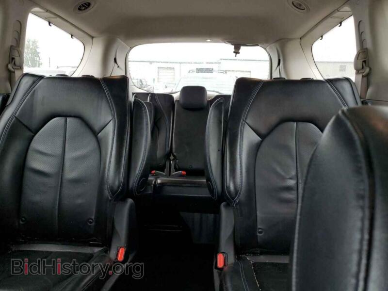 2021 Chrysler PACIFICA (VIN 2C4RC1L72MR599525) — photo 10 of 13