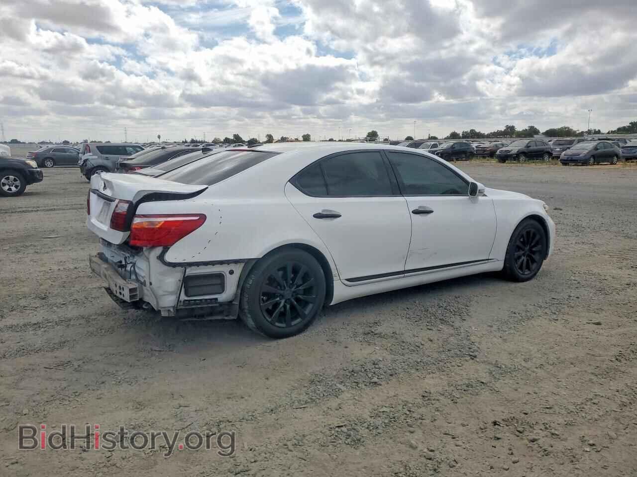 2012 LEXUS LS460 - VIN: JTHBL5EF3C5111562 - Photo 3