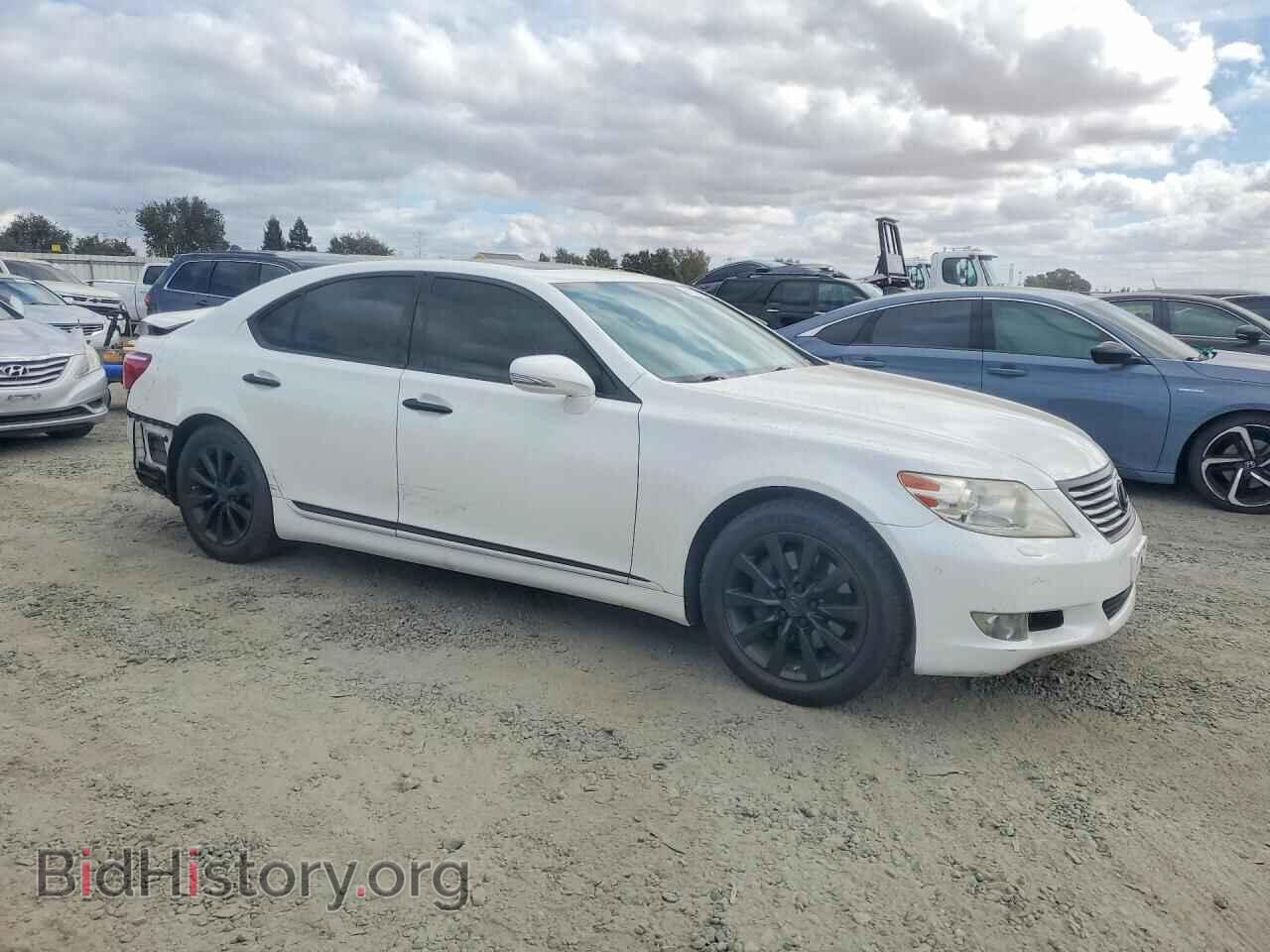 2012 LEXUS LS460 - VIN: JTHBL5EF3C5111562 - Photo 4