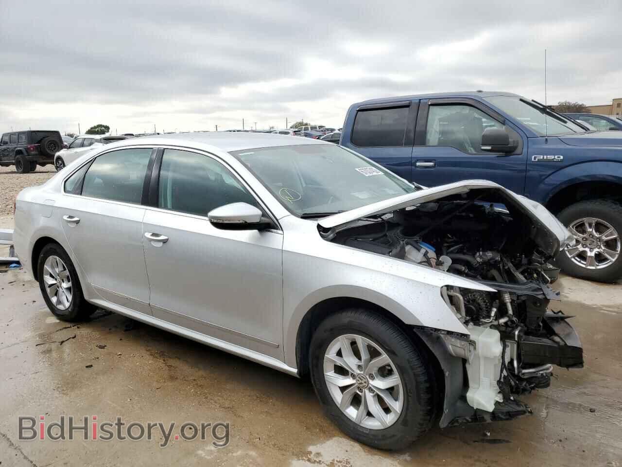 2017 VOLKSWAGEN PASSAT - VIN: 1VWAT7A38HC020131 - Фото 4