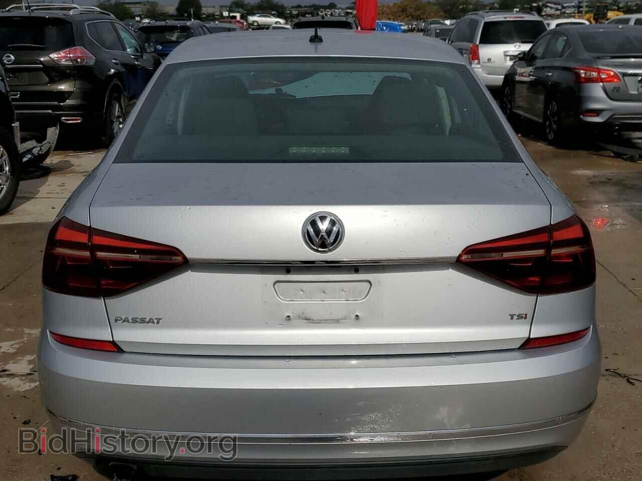 2017 VOLKSWAGEN PASSAT - VIN: 1VWAT7A38HC020131 - Фото 6