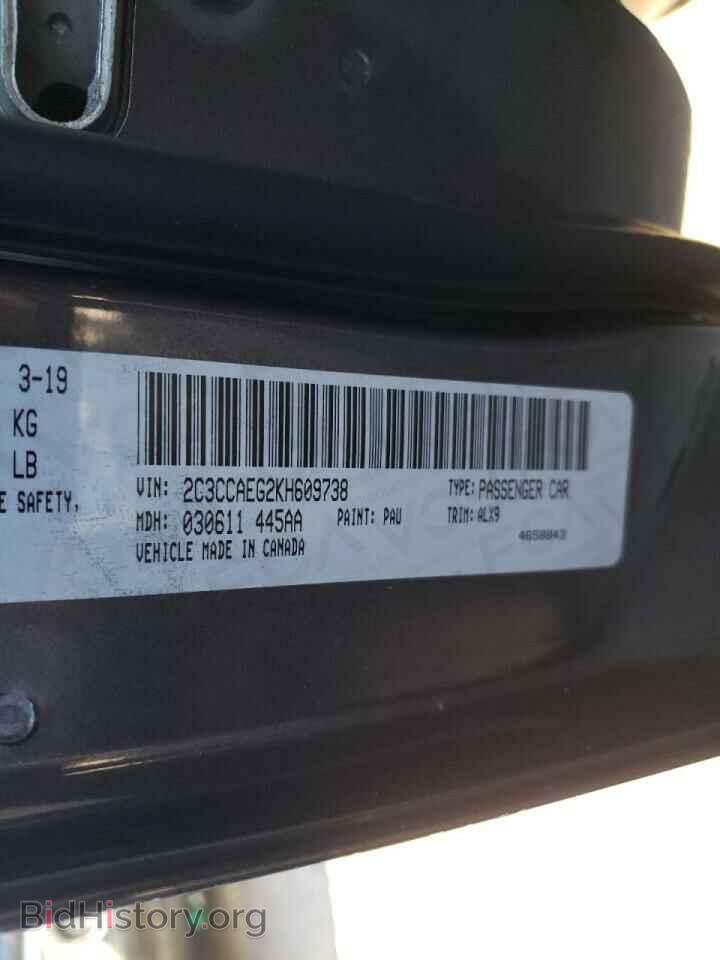 2019 CHRYSLER 300 - VIN: 2C3CCAEG2KH609738 - Фото 10