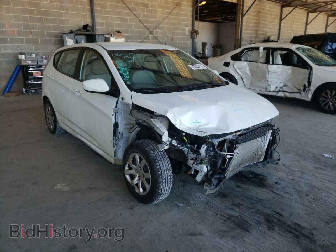 Фотография KMHCT5AE2CU014132 - HYUNDAI ACCENT 2012