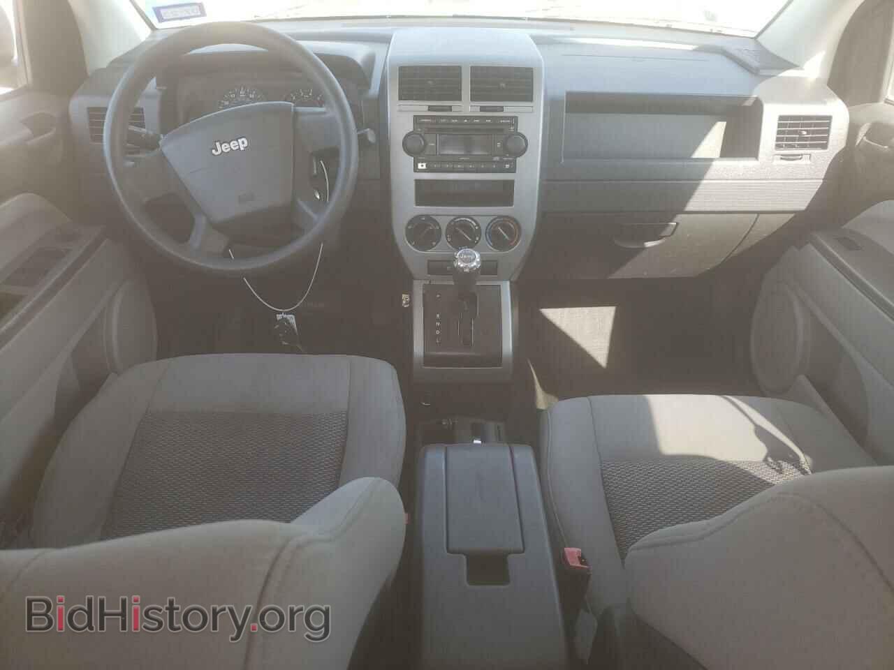 2007 JEEP COMPASS - VIN: 1J8FF47W97D427893 - Photo 8