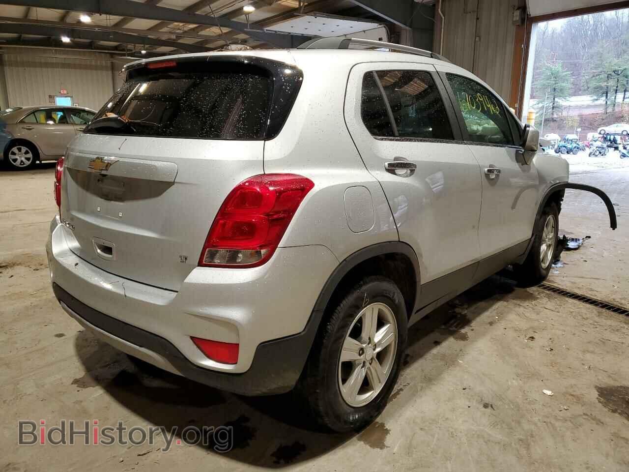 2019 CHEVROLET TRAX - VIN: 3GNCJPSB0KL150351 - Фото 4