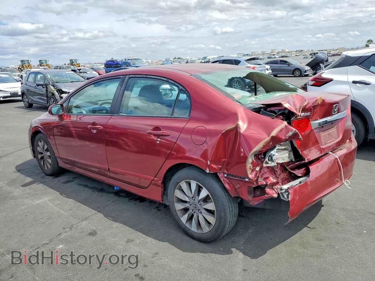 2011 HONDA CIVIC - VIN: 19XFA1F98BE009252 - Photo 2