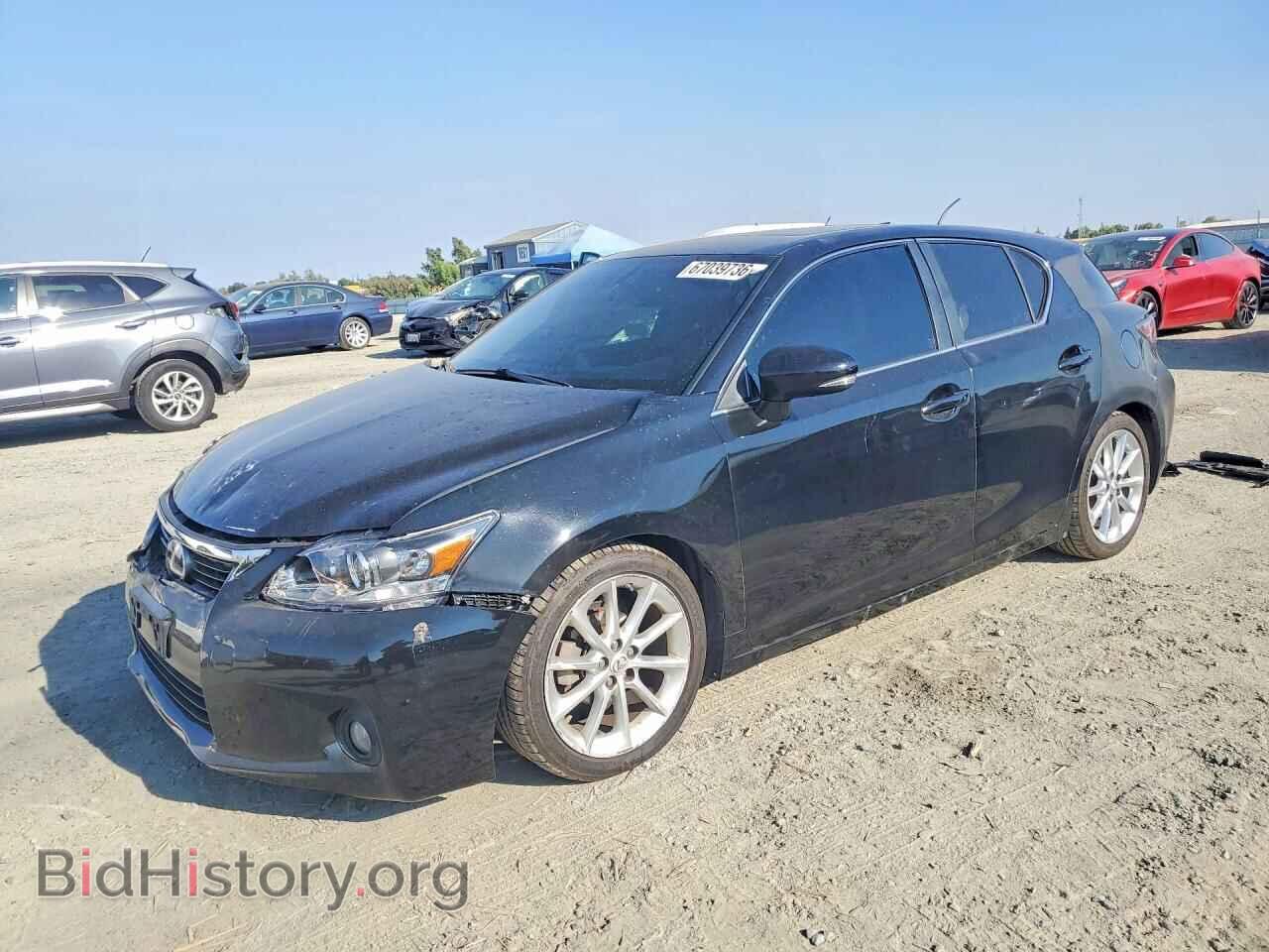 Фотография JTHKD5BHXD2131815 - LEXUS CT 200 2013