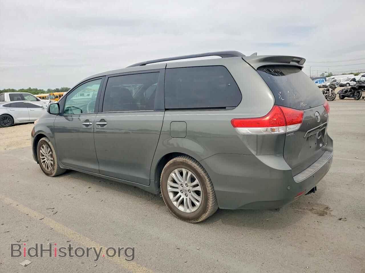 2011 TOYOTA SIENNA - VIN: 5TDYK3DC2BS099634 - Фото 2