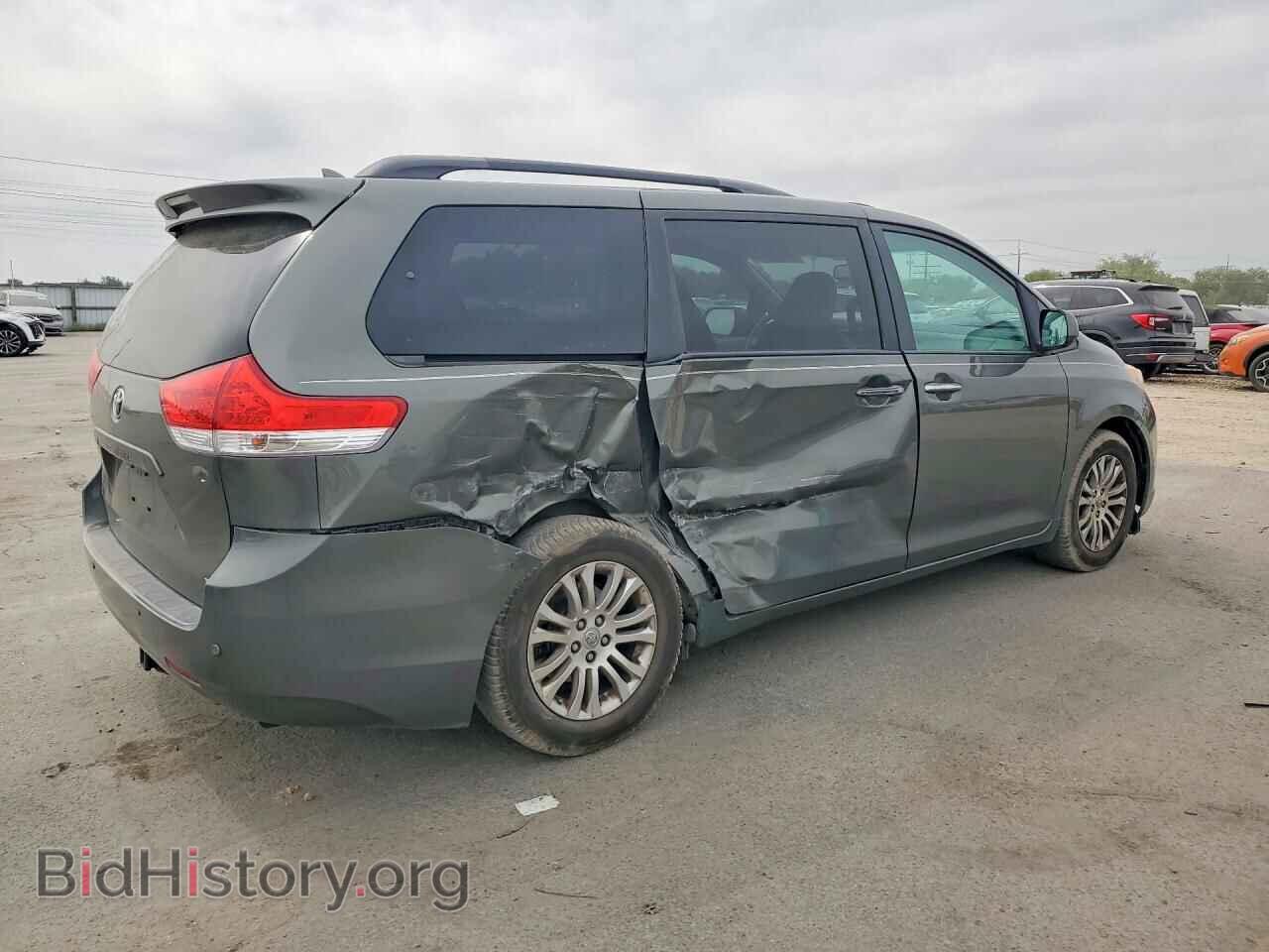 2011 TOYOTA SIENNA - VIN: 5TDYK3DC2BS099634 - Фото 3