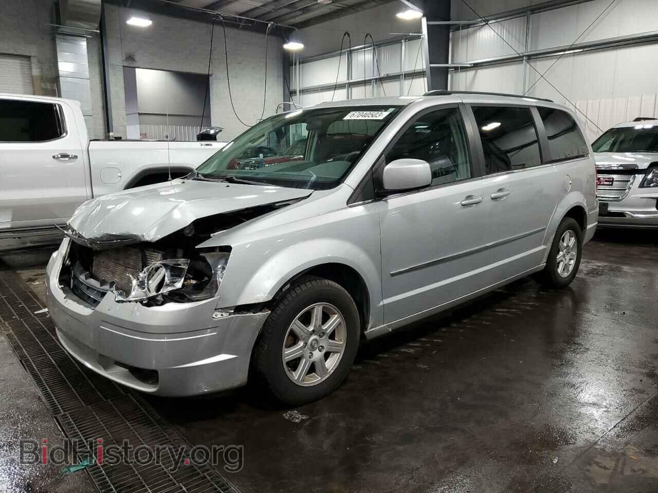 Photo 2A4RR5D14AR304687 - CHRYSLER MINIVAN 2010