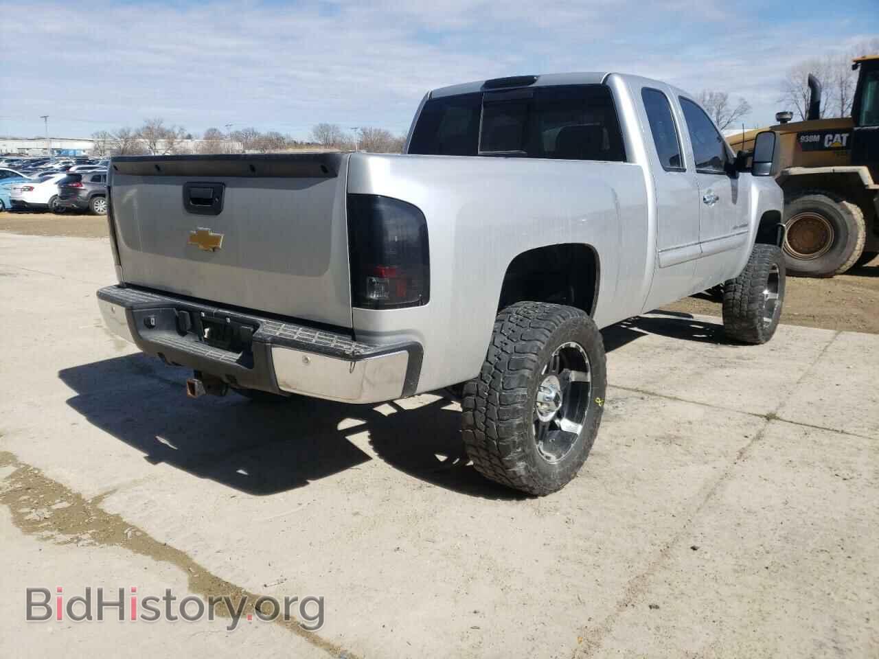 2013 CHEVROLET SILVERADO - VIN: 1GCRKSE75DZ263346 - Фото 4