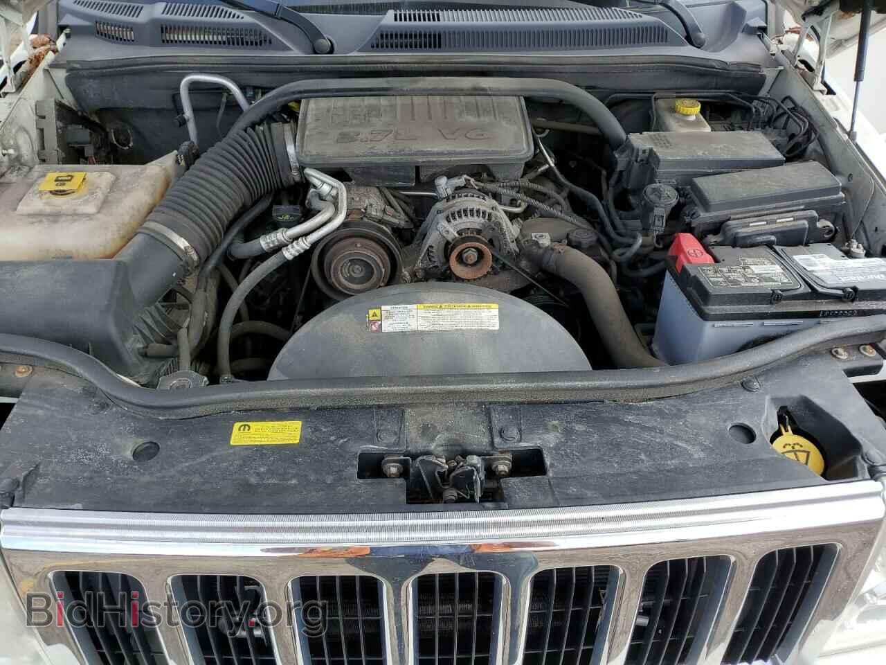 2008 JEEP COMMANDER - VIN: 1J8HG48KX8C129720 - Фото 11