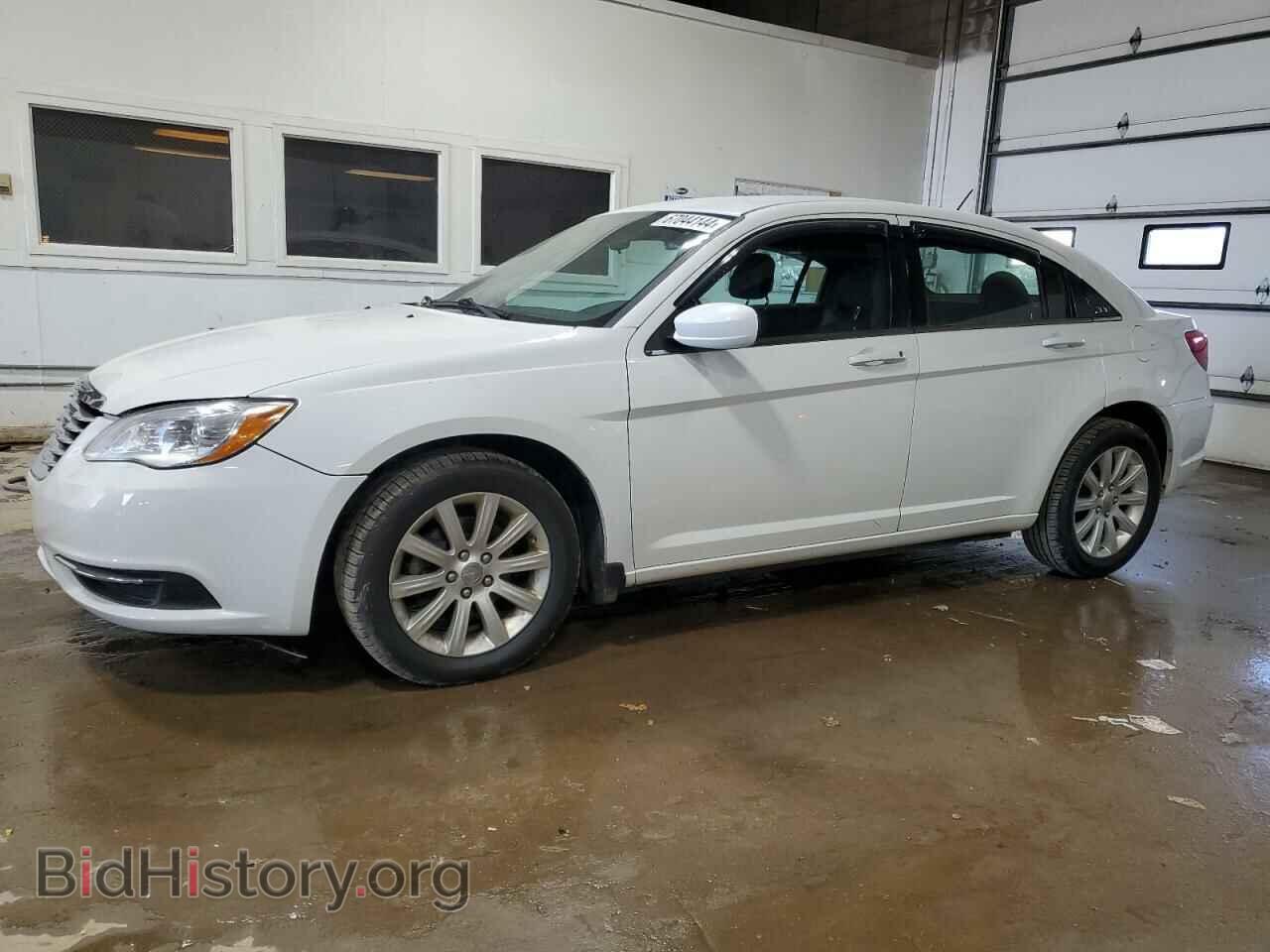 Фотография 1C3CCBBBXCN103744 - CHRYSLER 200 2012