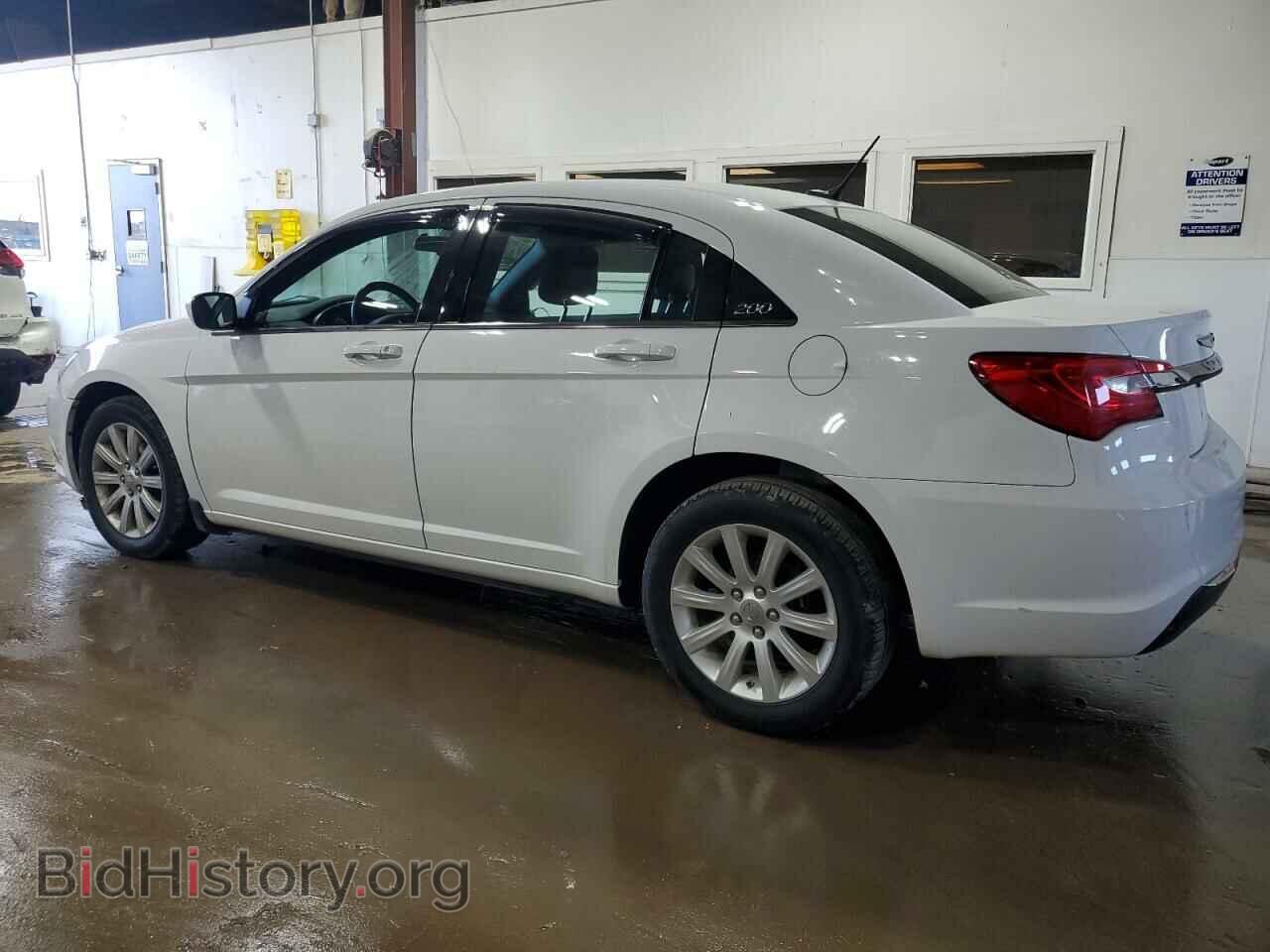 2012 CHRYSLER 200 - VIN: 1C3CCBBBXCN103744 - Фото 2