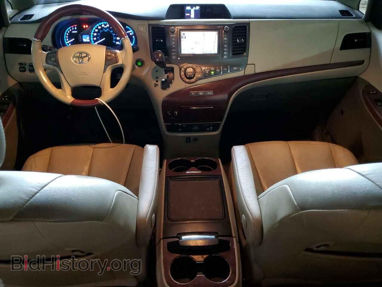 2012 TOYOTA All Models - VIN: 5TDDK3DC0CS045944 - Фото 8