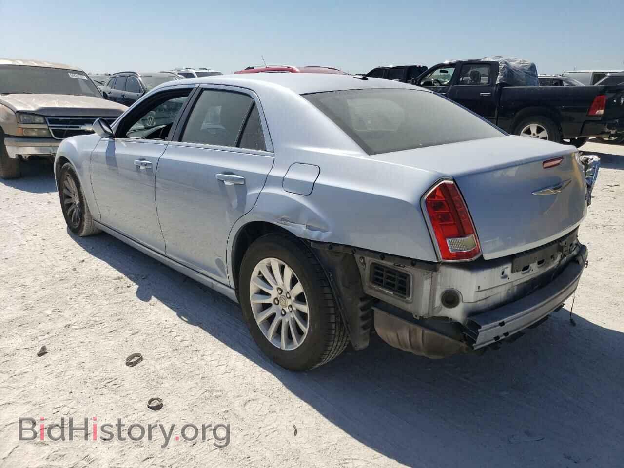 2012 CHRYSLER 300 - VIN: 2C3CCAAG0CH152774 - Фото 2