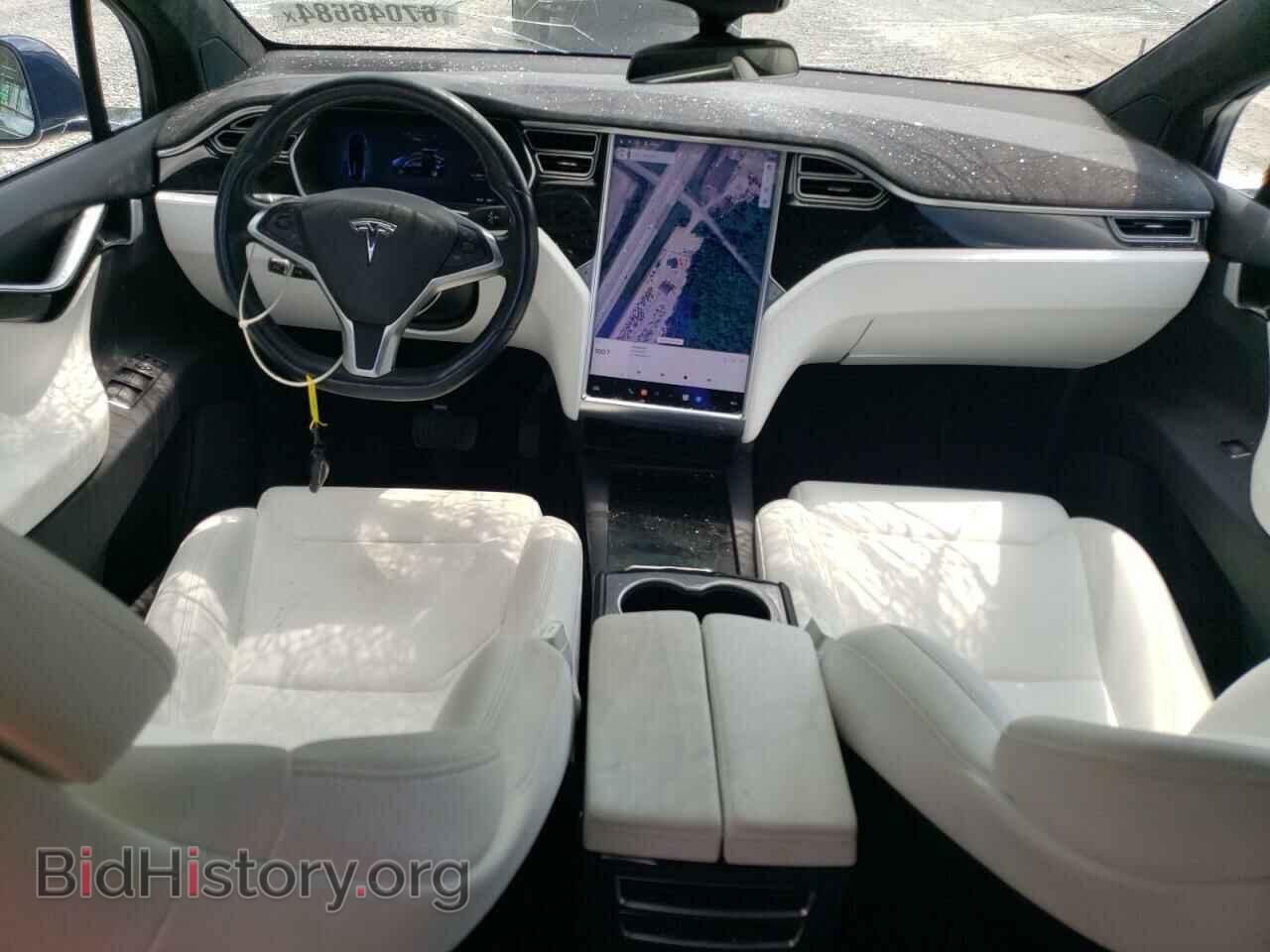 2017 TESLA MODEL X - VIN: 5YJXCBE21HF050303 - Photo 8