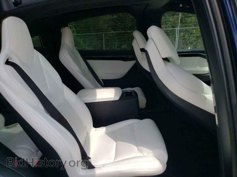 2017 Tesla MODEL X (VIN 5YJXCBE21HF050303) — фото 10 из 12