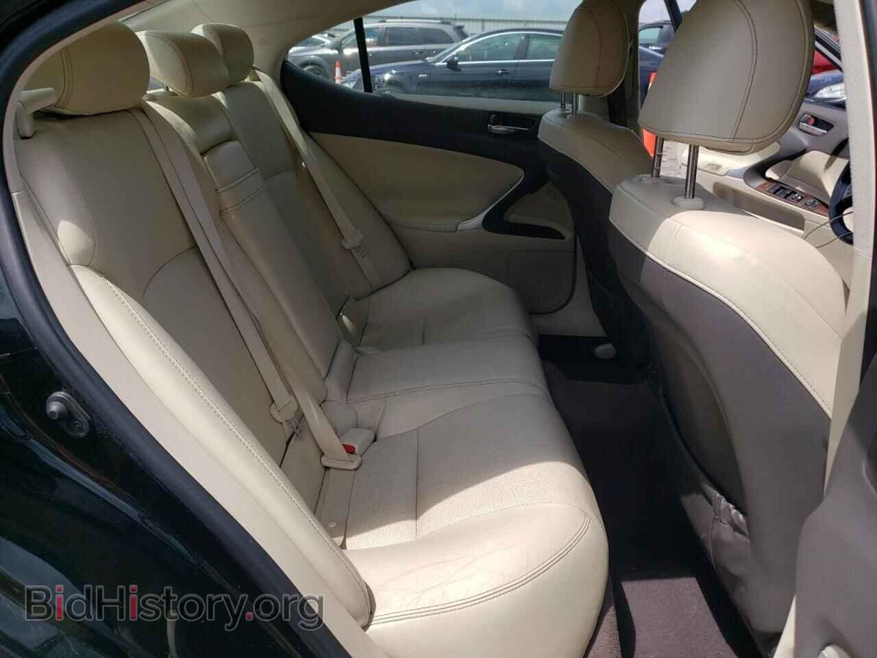 2011 LEXUS IS - VIN: JTHBF5C26B5133576 - Photo 10