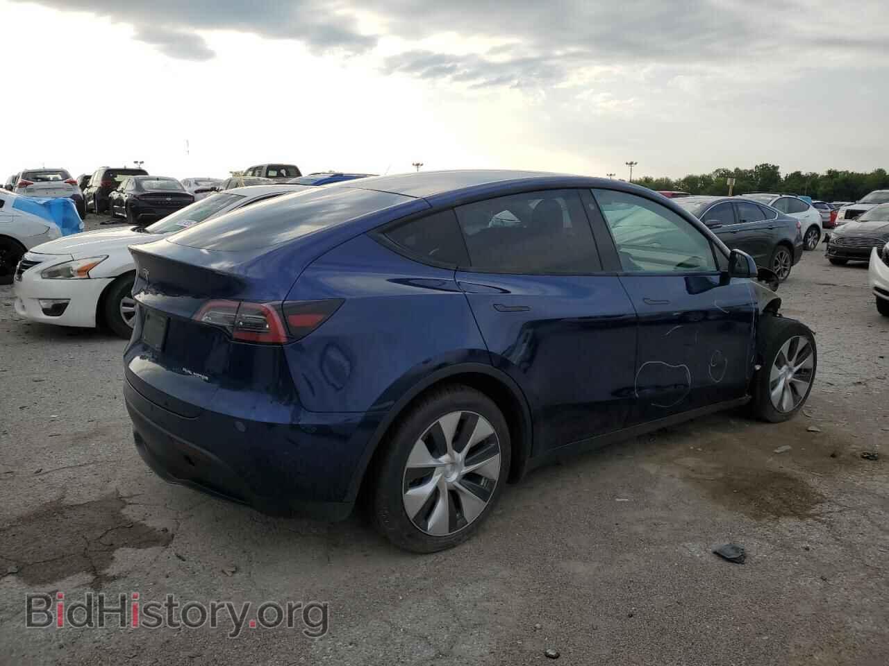 2022 TESLA MODEL Y - VIN: 7SAYGAEE2NF362819 - Photo 3