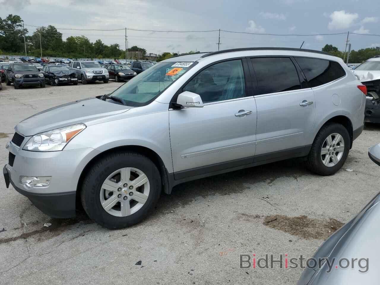 Photo 1GNLVFED7AS104253 - CHEVROLET TRAVERSE 2010