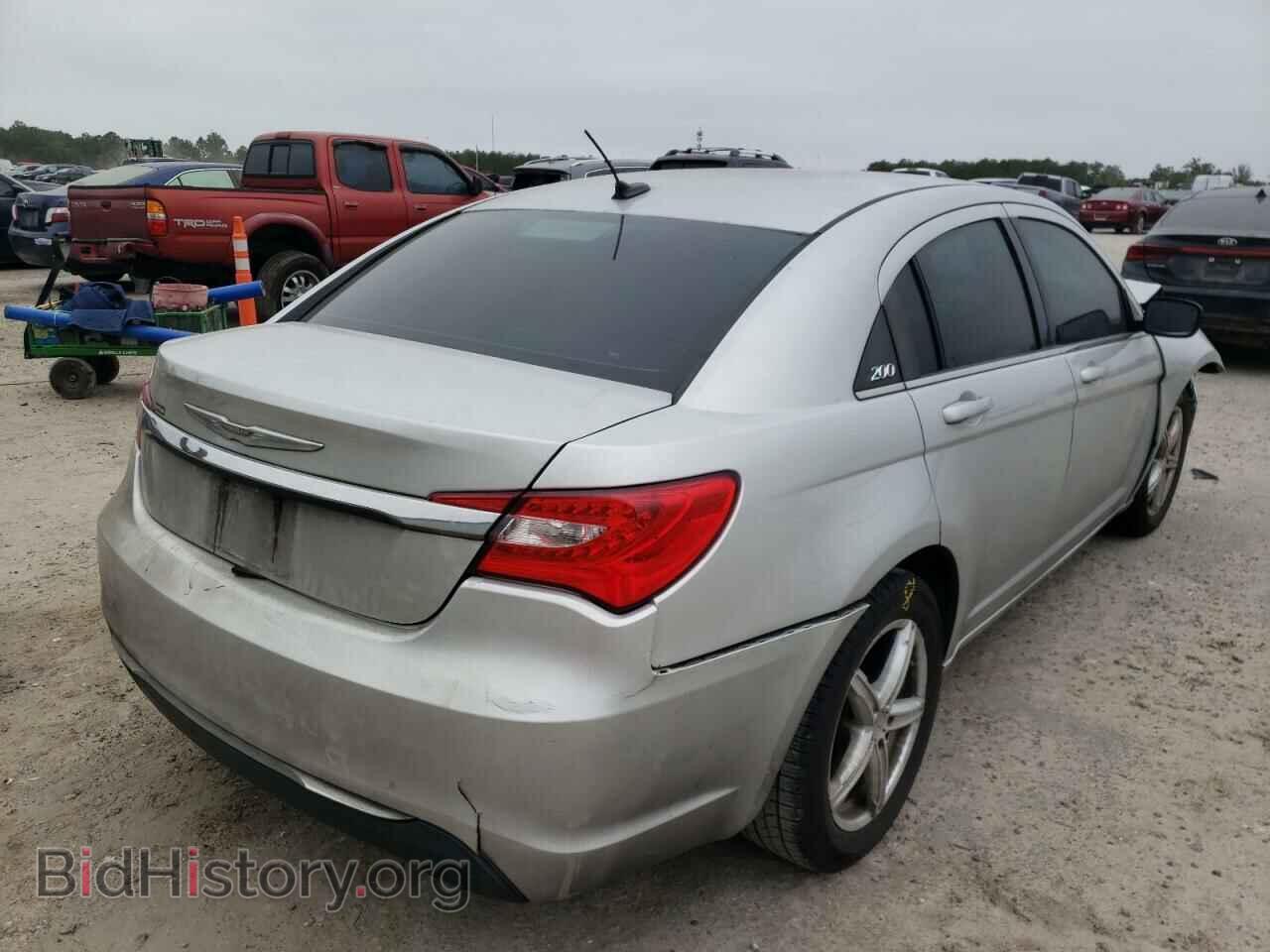 2012 CHRYSLER 200 - VIN: 1C3CCBAB7CN172232 - Фото 4