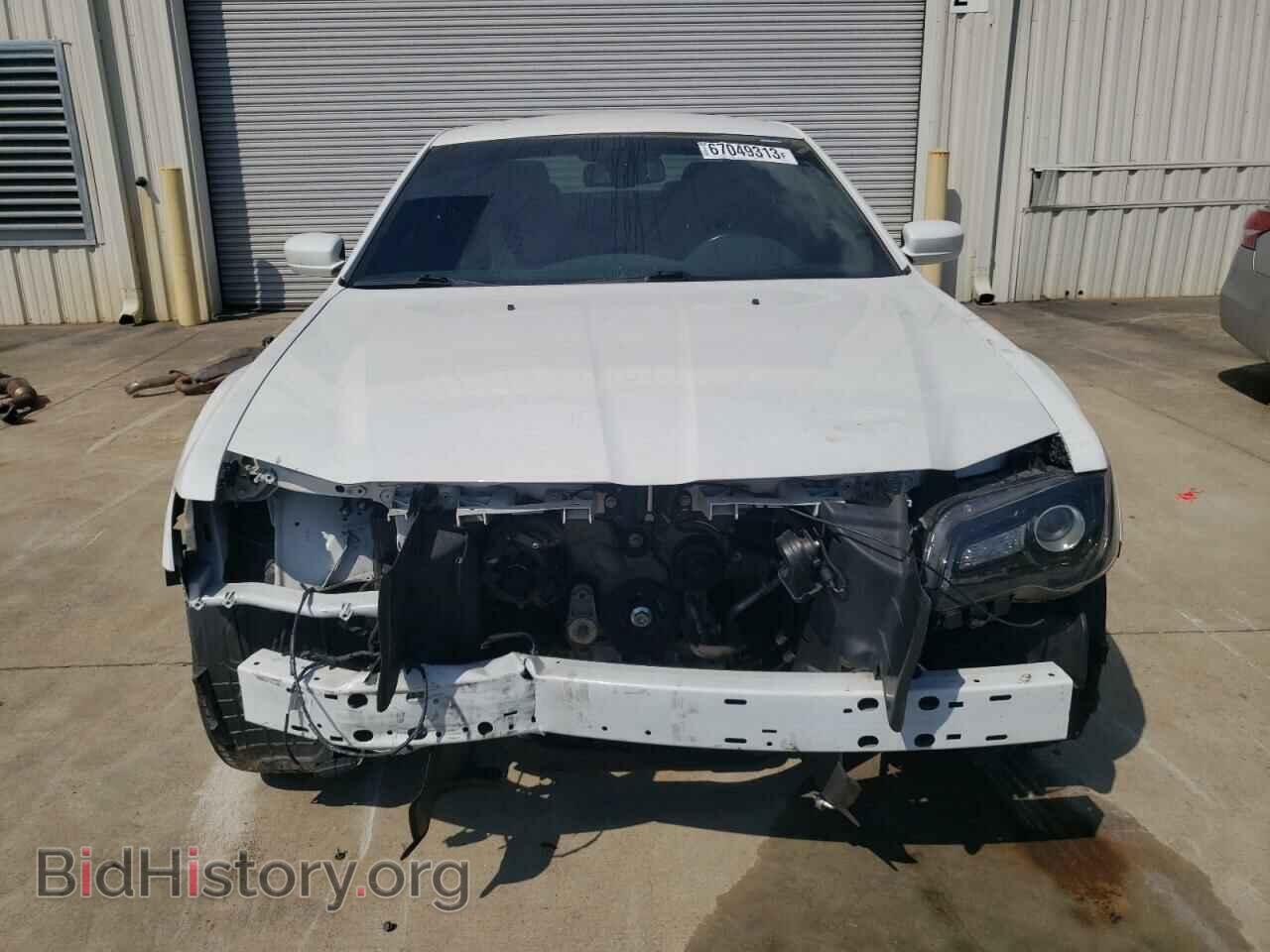 2019 CHRYSLER 300 - VIN: 2C3CCABG4KH566041 - Photo 5