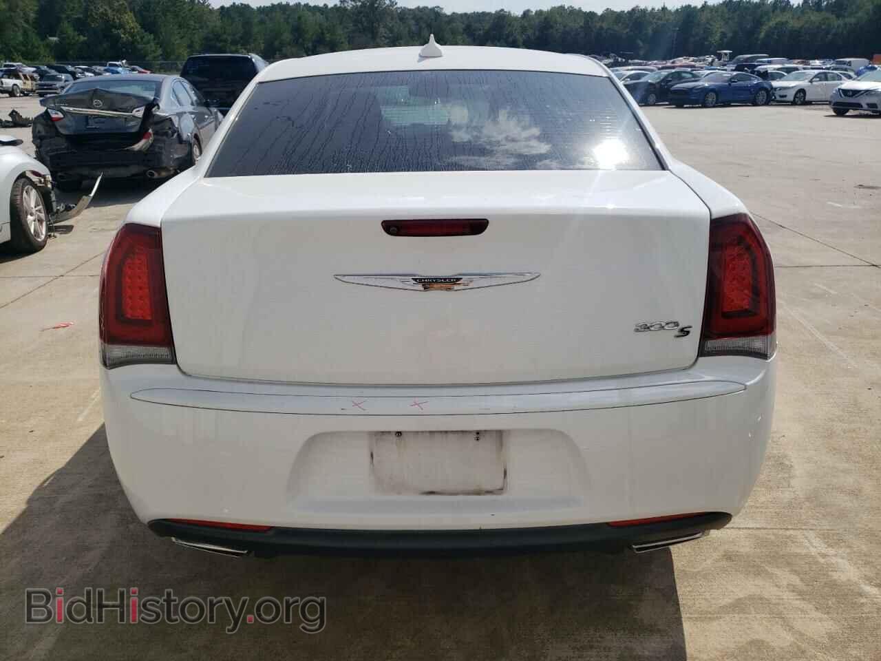 2019 CHRYSLER 300 - VIN: 2C3CCABG4KH566041 - Photo 6