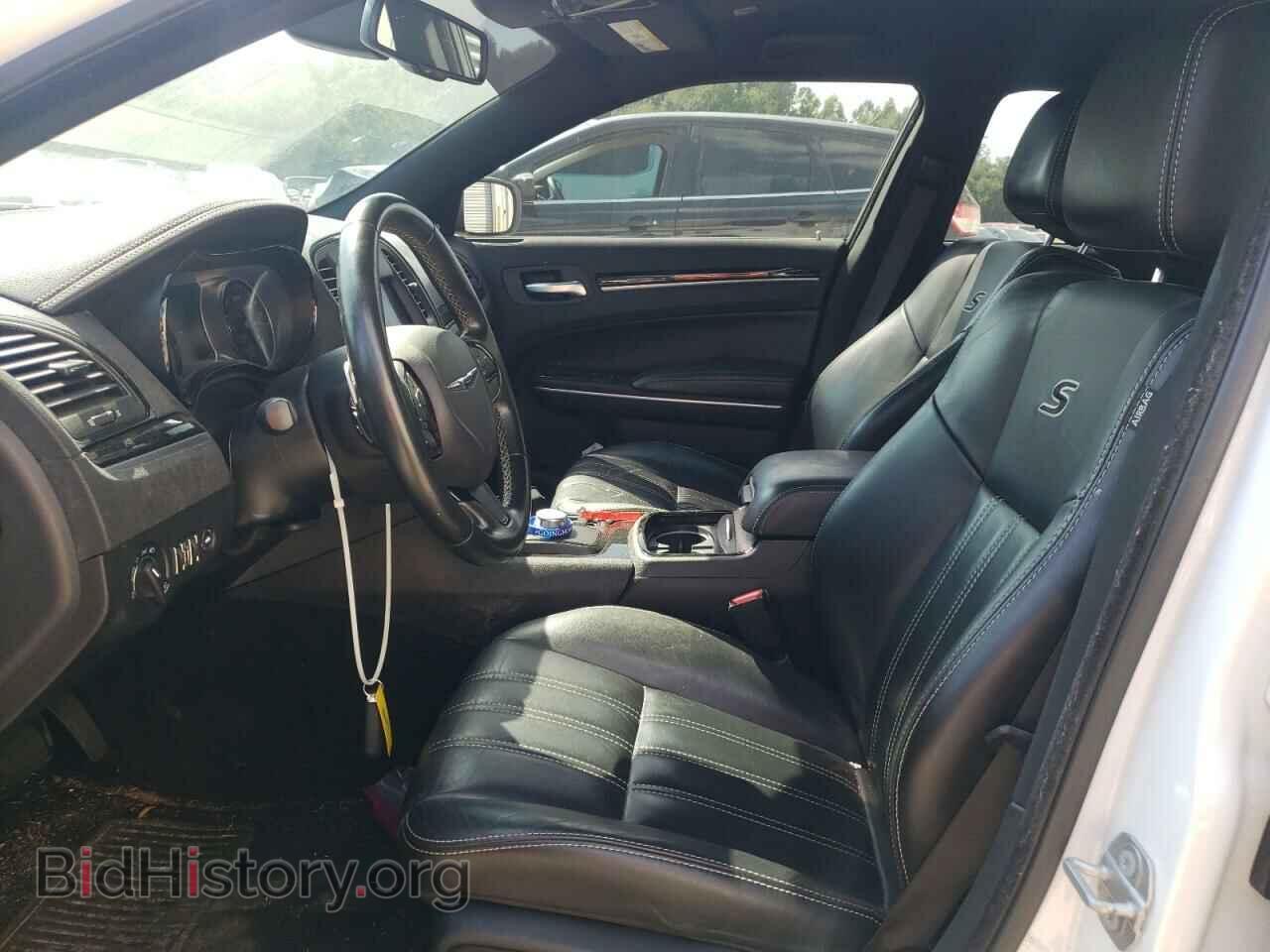 2019 CHRYSLER 300 - VIN: 2C3CCABG4KH566041 - Photo 7