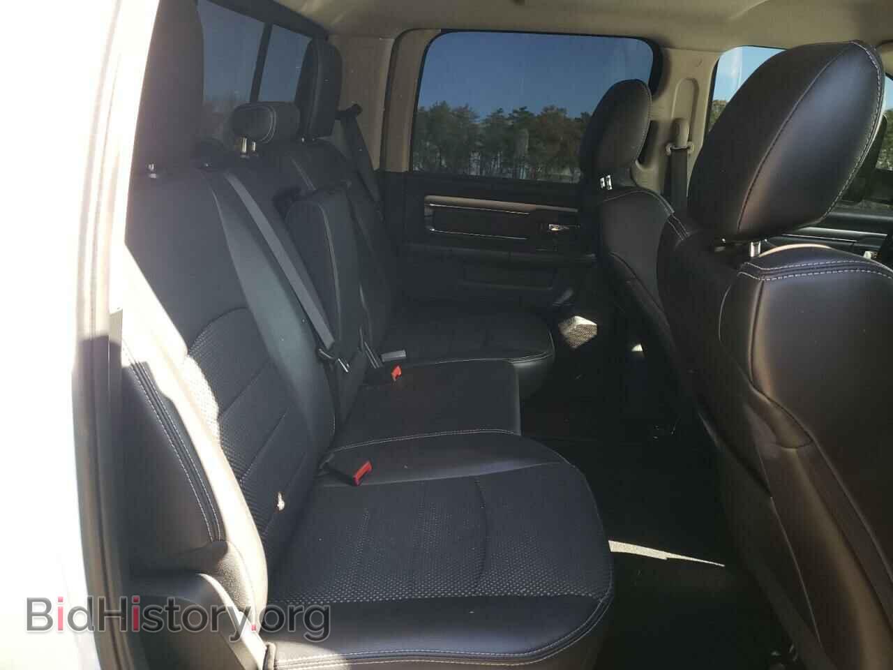 2018 RAM 1500 - VIN: 1C6RR7UT1JS196599 - Фото 6