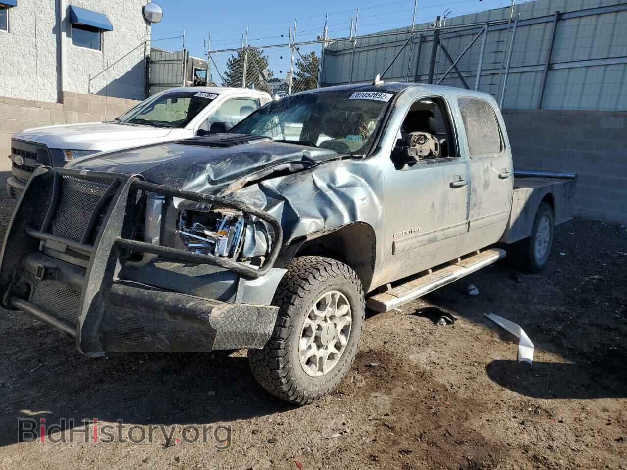 2013 GMC SIERRA - VIN: 1GT121E8XDF244356 - Фото 2