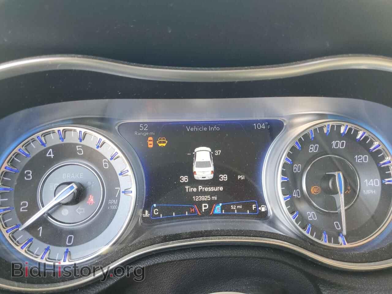 2018 CHRYSLER 300 - VIN: 2C3CCAEG0JH151342 - Фото 9