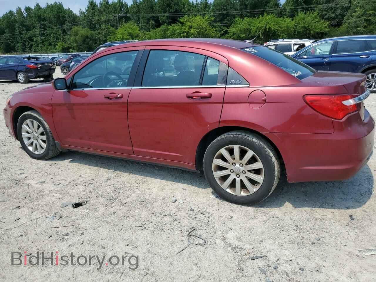 2013 CHRYSLER 200 - VIN: 1C3CCBBB0DN605437 - Фото 2